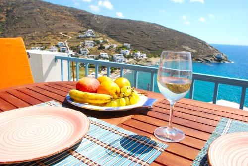 Gallery image of Aelia Mare Penthouse in Istérnia