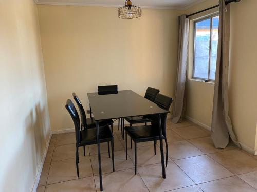 Fotografie z fotogalerie ubytování Encantadora casa particular con vista al parque v destinaci Linares