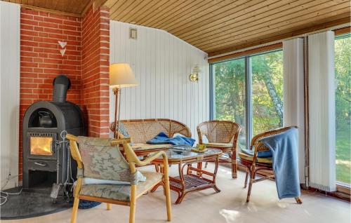 Χώρος καθιστικού στο 3 Bedroom Stunning Home In Højby