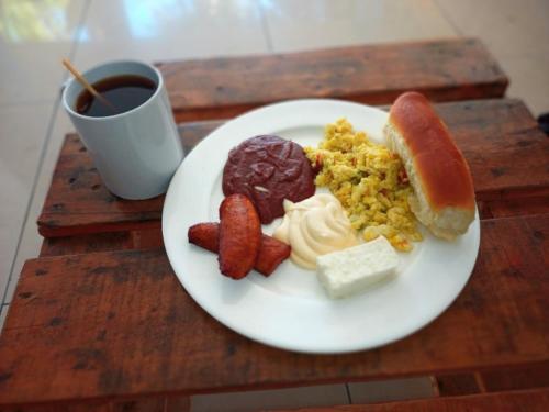 Jídlo v hotelu nebo okolí