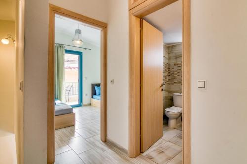 Koupelna v ubytování Anemos Villas