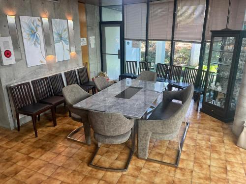 Χώρος καθιστικού στο 24時間源泉掛け流しGuest House Belle Hakone
