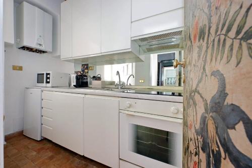Colosseum Comfort Studio by Halldis