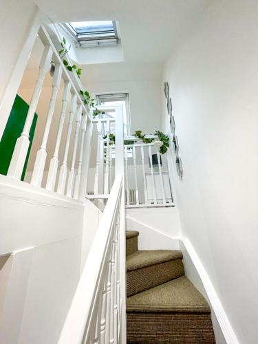 Φωτογραφία από το άλμπουμ του Stunning Loft Apartment South Queensferry High St Bridge Views! σε Queensferry