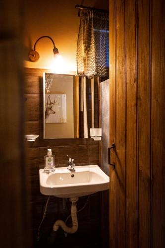 Un baño de La Moara Boutique Hotel