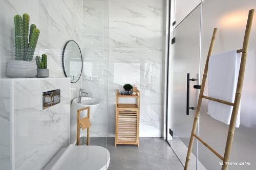 Koupelna v ubytování Y HOUSE SUITES