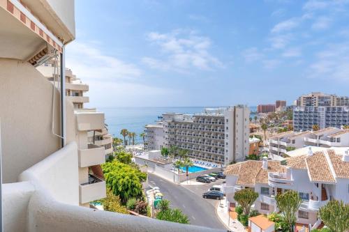 EL ESTUDIO DE LA PLAYA BENALBEACH NEW 1BD, Piscinas, playa y vistas al mar Ref504