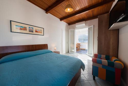 Gallery image of La casa sul porto in Ischia