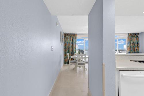 Stunning Oceanfront Views w Pool - Atlantica Towers Condo photo 14
