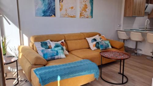 LL Apartament Ronda IV