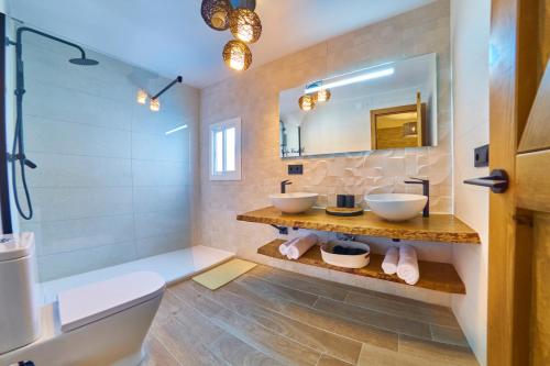Koupelna v ubytování Villa Palmview Up To 28 Guests Close To Jávea Beach