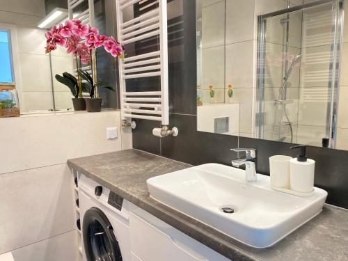 Kúpeľňa v ubytovaní Apartament w Grzybowie Kapitańska