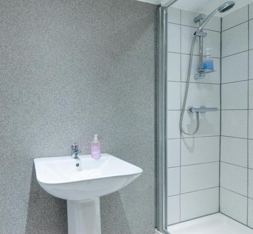 Twin Room (Without Windows)