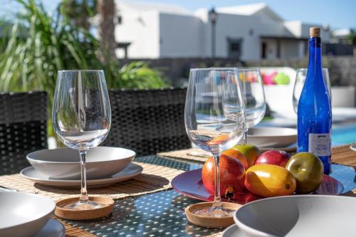 Beautiful Lanzarote Villa 3 Bedrooms Villa Irlanda Private Pool & Only 400M From The Sea Playa Blanca