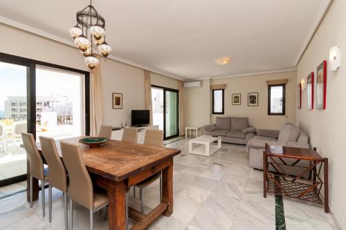 Canovas Nerja - Alcazaba Parador, piscina, 3 dorm