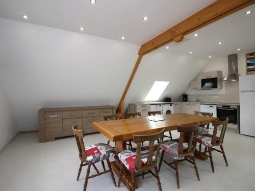 Appartement Murat-le-Quaire, 5 pièces, 8 personnes - FR-1-608-7