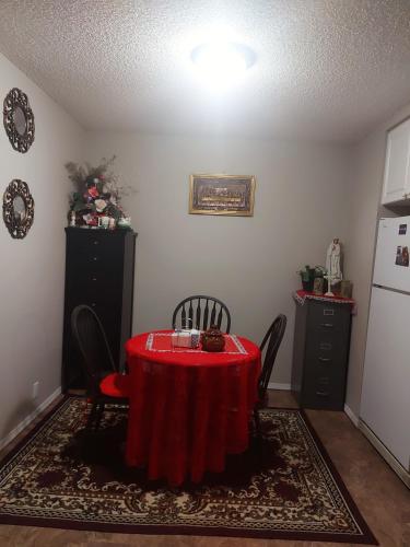 Rosy Double Bedroom – Photos 2