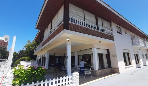 Hotel Venezia – Hotel en Villa Gesell Hotel Venezia – Hotel en Villa Gesell