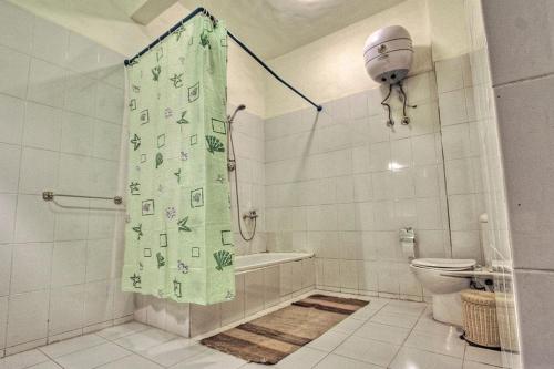 Koupelna v ubytování L'Oasis de Safaga Hotel