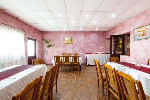 Nhà hàng/khu ăn uống khác tại Pensiunea Casa Zanelor