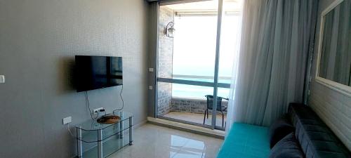 TV/Unterhaltungsangebot in der Unterkunft Apart Hotel TLV/Bat Yam Beach Front 1207