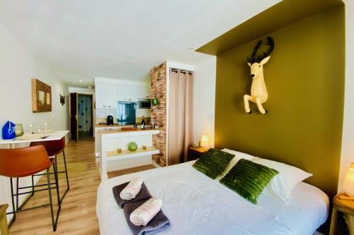 L'Escapade forestière - coeur de ville avec terrasse