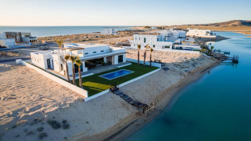 Adora House – Photos 2