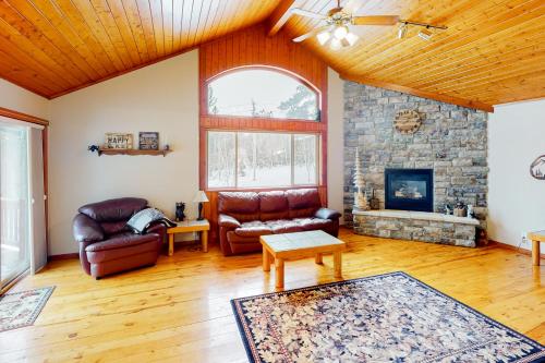 Bear Paw Lodge – Photos 2