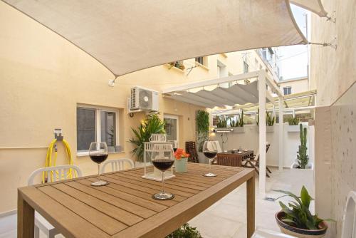 -MalagaSunApts-Merced Private Terrace