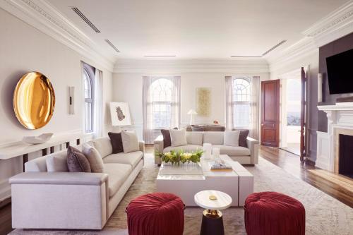 Beverly Wilshire, A Four Seasons Hotel Image
