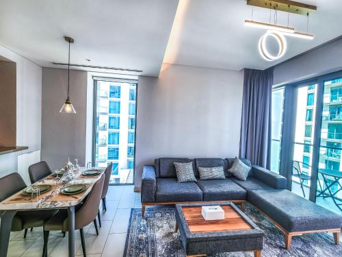 Fotografie z fotogalerie ubytování STAY BY LATINEM Luxury 1BR Holiday Home G6524 near Burj Khalifa v Dubaji