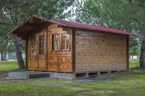 Bangunan di mana terletaknya rumah tamu ini