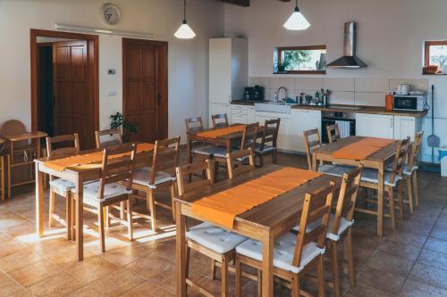 Fotografie z fotogalerie ubytování Kun Pista Vendégház II v destinaci Vértesboglár