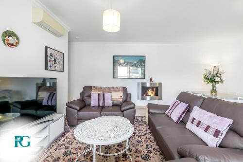 Luxury Penthouse Near City Center #1933
