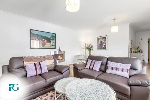 Luxury Penthouse Near City Center #1933