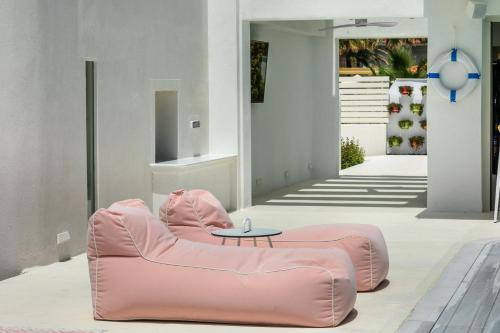 Gallery image of Cocoοns Suites & Villas Fourka in Fourka