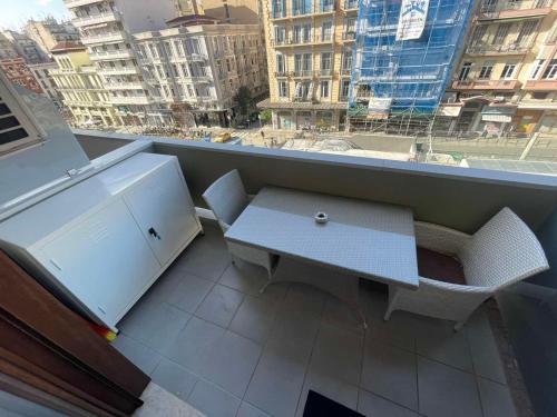 VIP SKG Central Apartment
