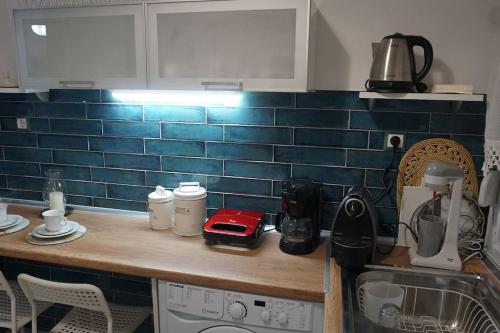 Η κουζίνα ή μικρή κουζίνα στο Sarakina City