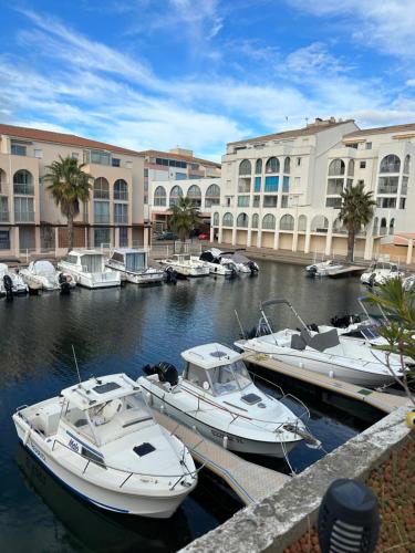 T2 à côté de la mer quartier des Quilles