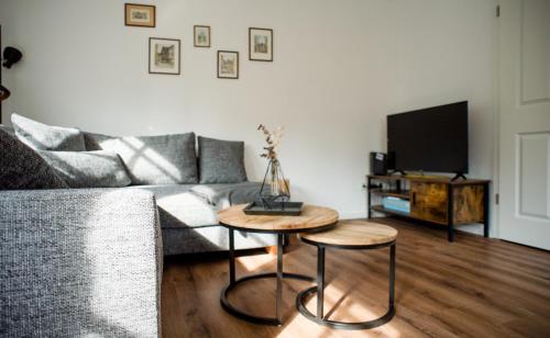 Zona d'estar a Designapartment im Herzen der Altstadt - 3BR - 7 Guests - fully equipped kitchen