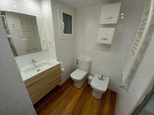 A bathroom at Live Like A Local In Bcn