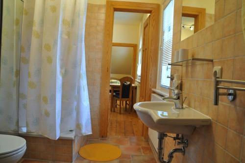 Koupelna v ubytování Landgasthof Alter Bahnhof
