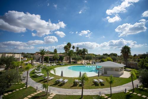 een afbeelding van een zwembad in een resort bij Cambiocavallo Resort in Zimmardo