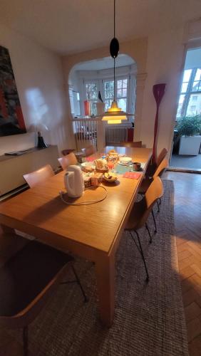 Posezení v ubytování studio 50m2 au bord de l'eau à STRASBOURG