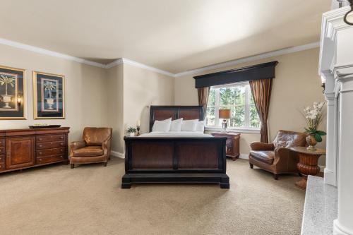 Χώρος καθιστικού στο Summer Creek Inn