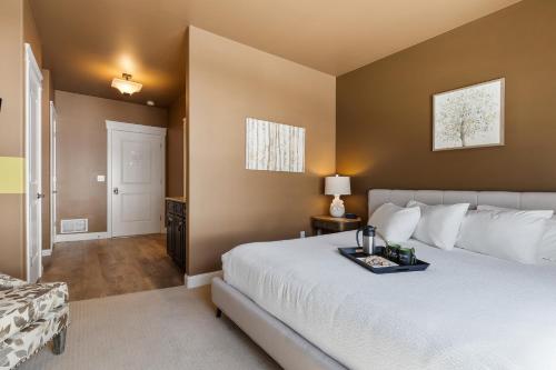 Ένα ή περισσότερα κρεβάτια σε δωμάτιο στο Summer Creek Inn