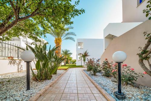 Galería fotográfica de Maria Rousse en Malia
