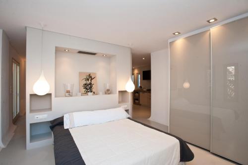 Mykonos Cloud White Villa