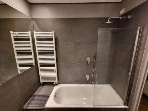 Gazzana Corner House photo 45