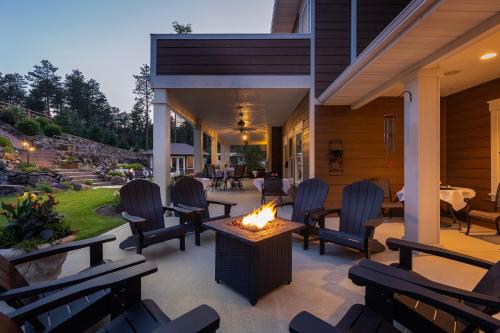 Χώρος καθιστικού στο Summer Creek Inn
